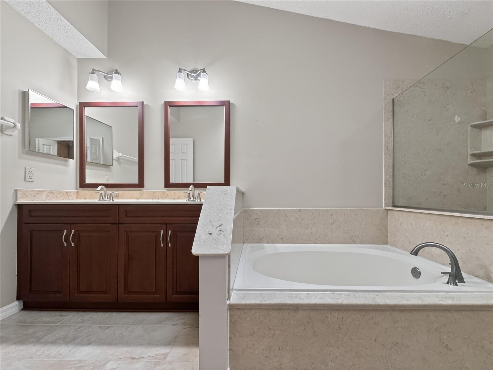 SAWMILL PH 02 - Residential