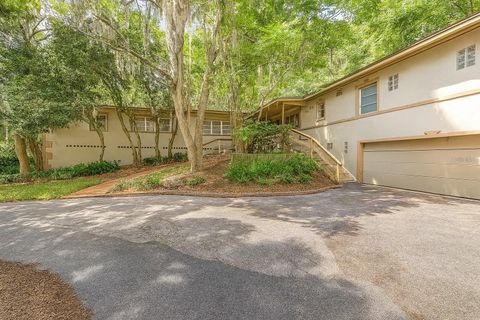 Photo of 3108 SW 2nd Court, Gainesville, FL 32601 (MLS # GC533563)