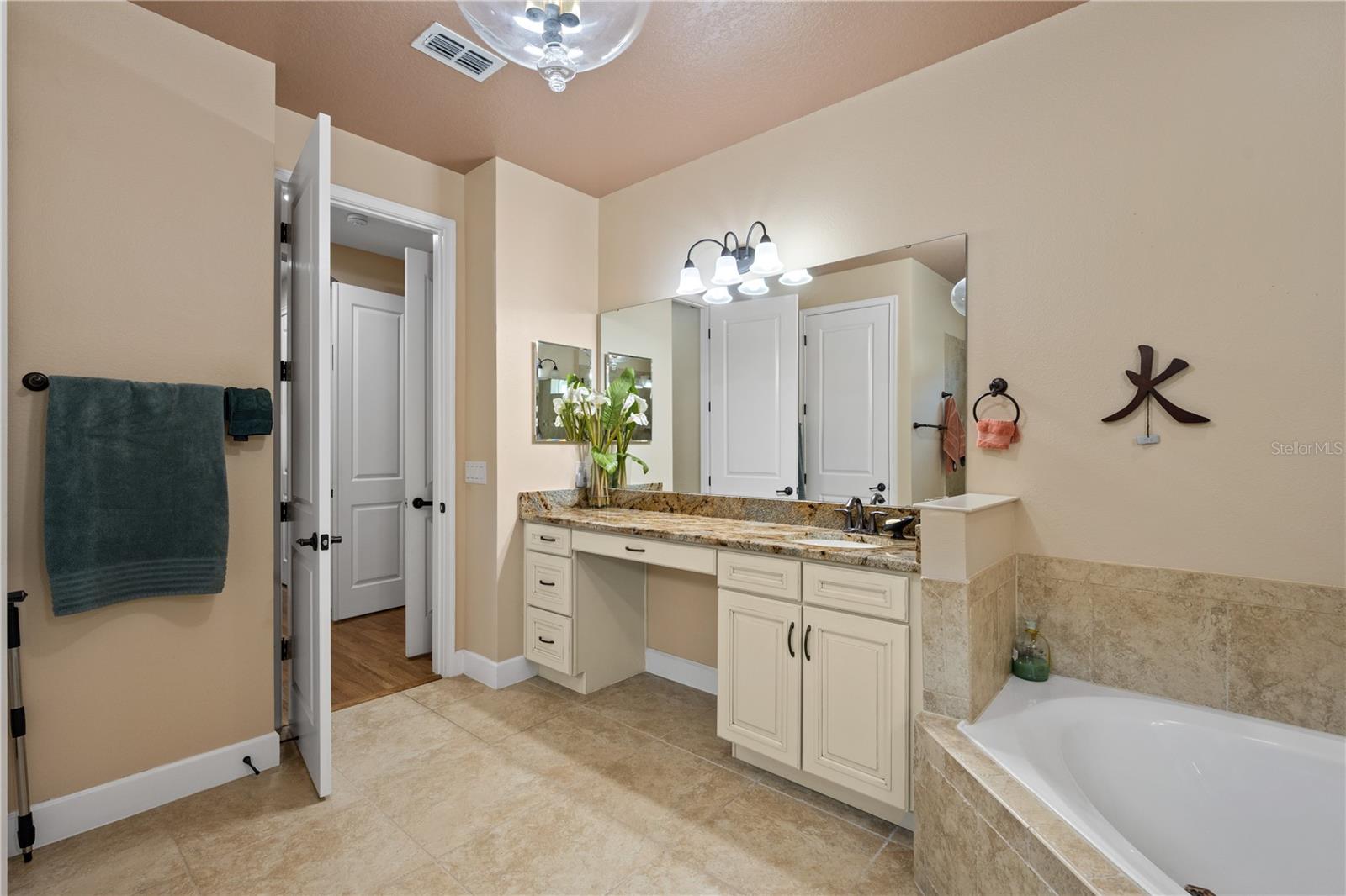 BELLALAGO PH 4K - Residential