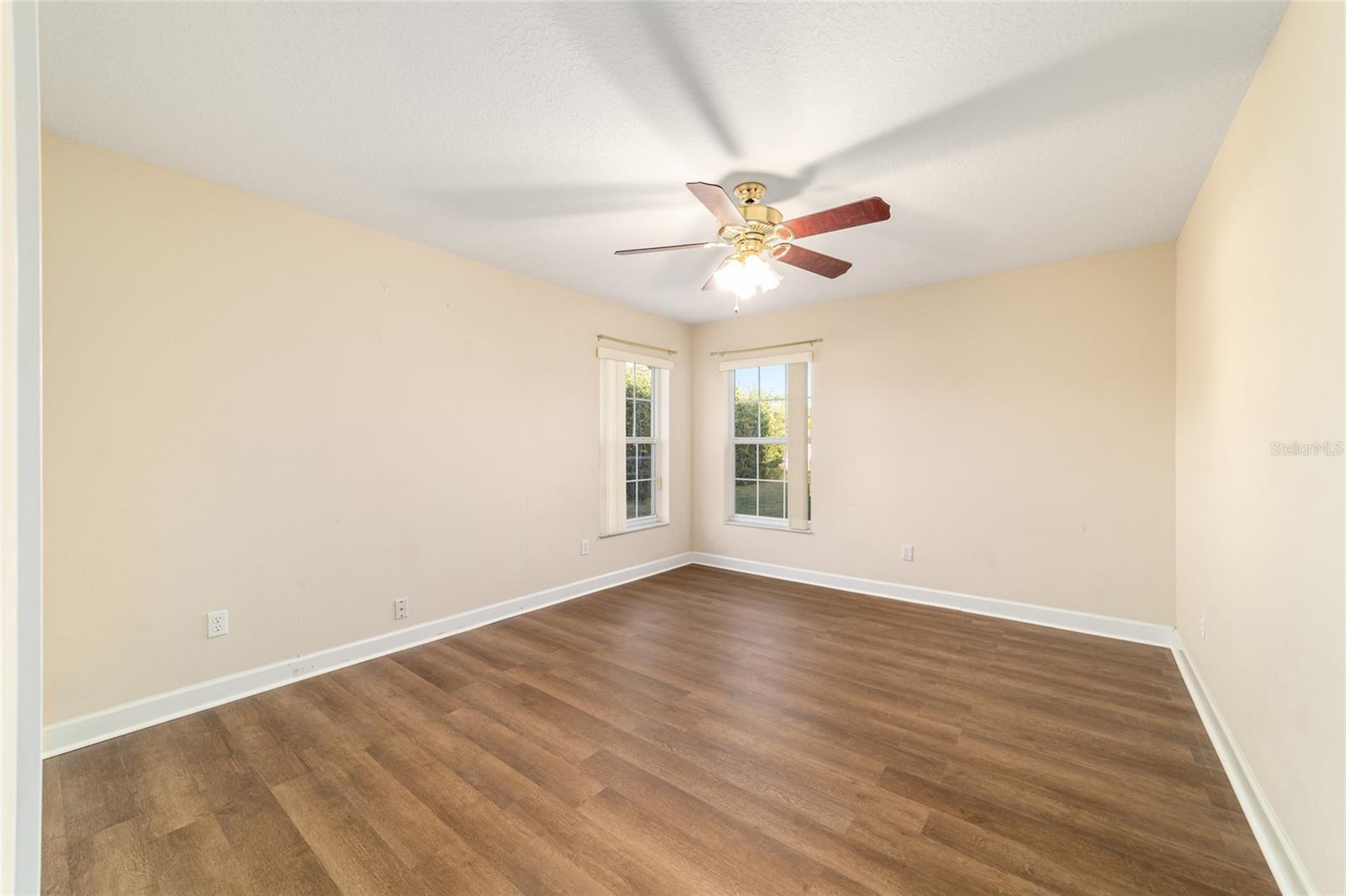 KINGSLAND COUNTRY ESTATE - Residential