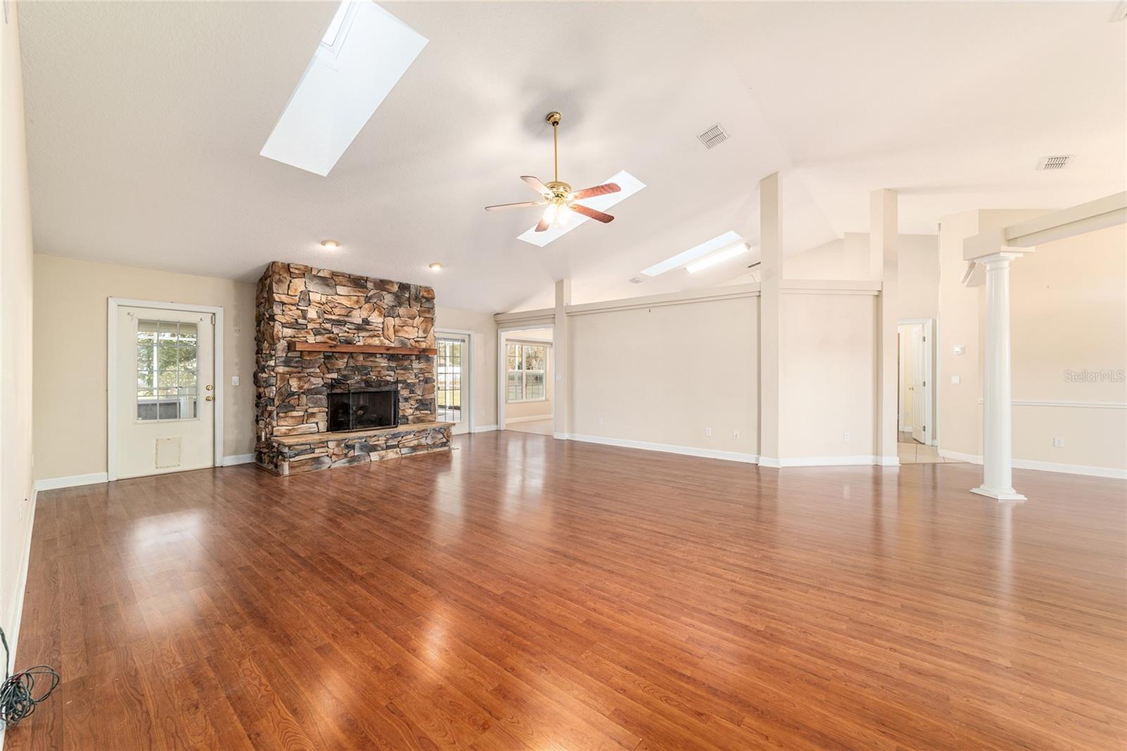 KINGSLAND COUNTRY ESTATE - Residential