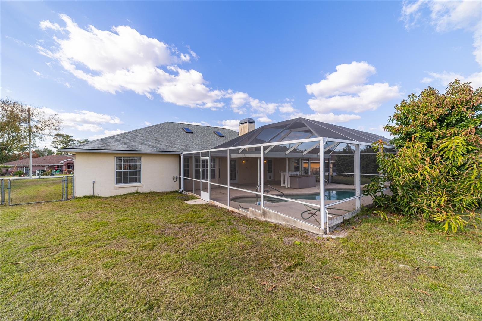 KINGSLAND COUNTRY ESTATE - Residential