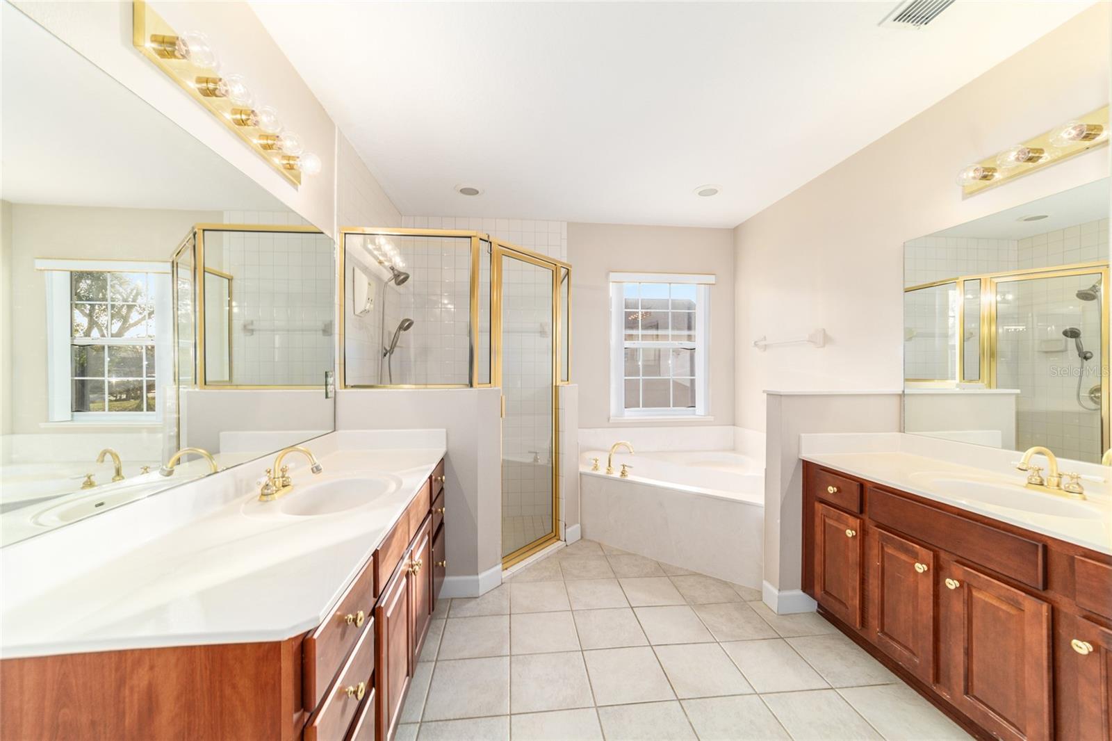 KINGSLAND COUNTRY ESTATE - Residential