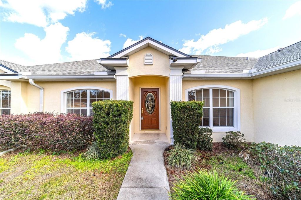 Photo of 9611 SW 45th Avenue, Ocala, FL 34476 (MLS # OM715599)