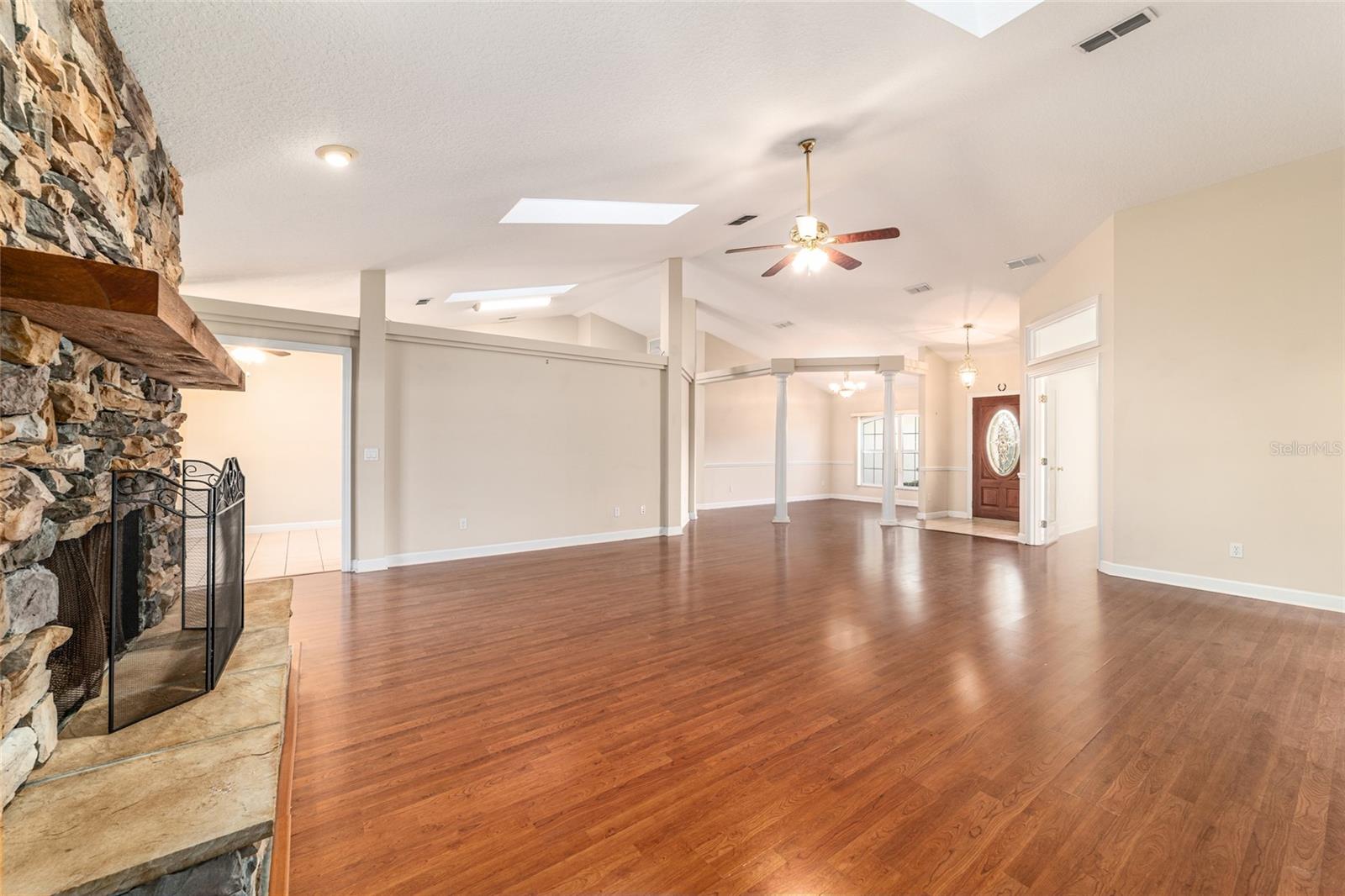 KINGSLAND COUNTRY ESTATE - Residential