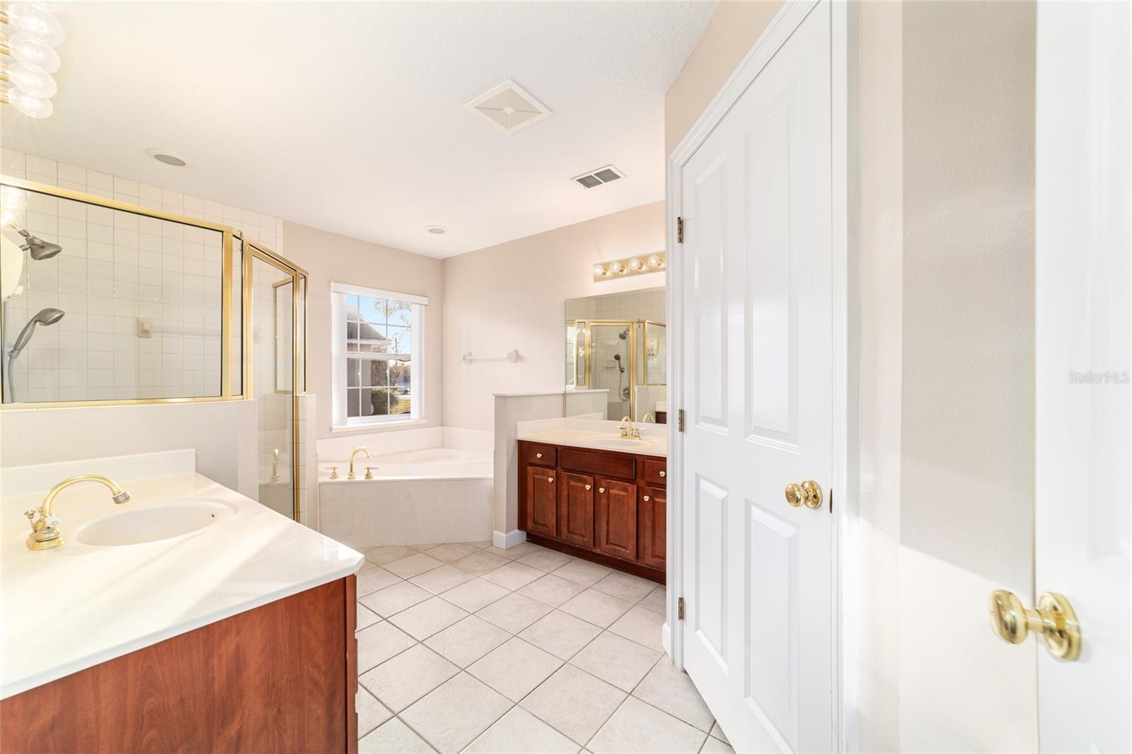 KINGSLAND COUNTRY ESTATE - Residential