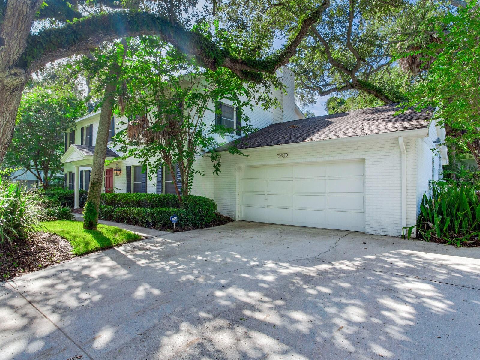 BAYSHORE COURT - Residential