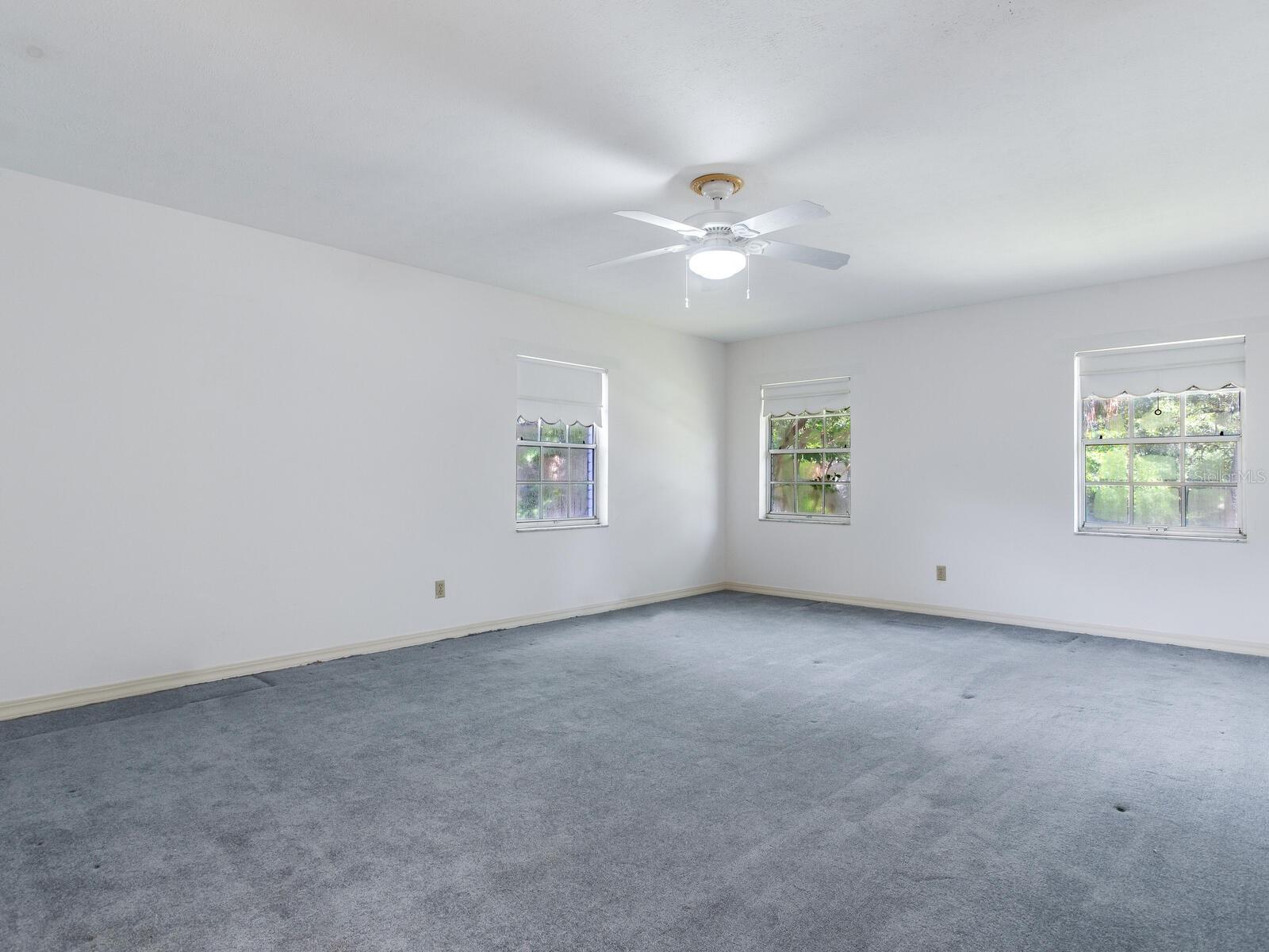 BAYSHORE COURT - Residential