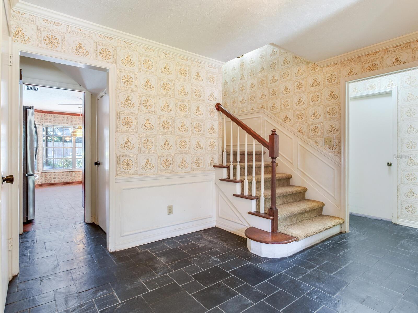 BAYSHORE COURT - Residential