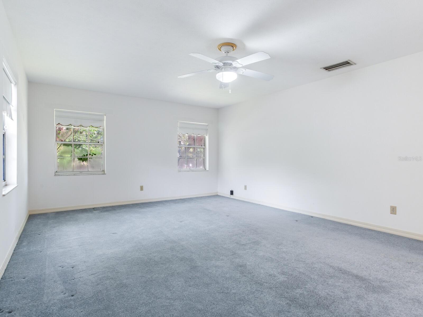 BAYSHORE COURT - Residential