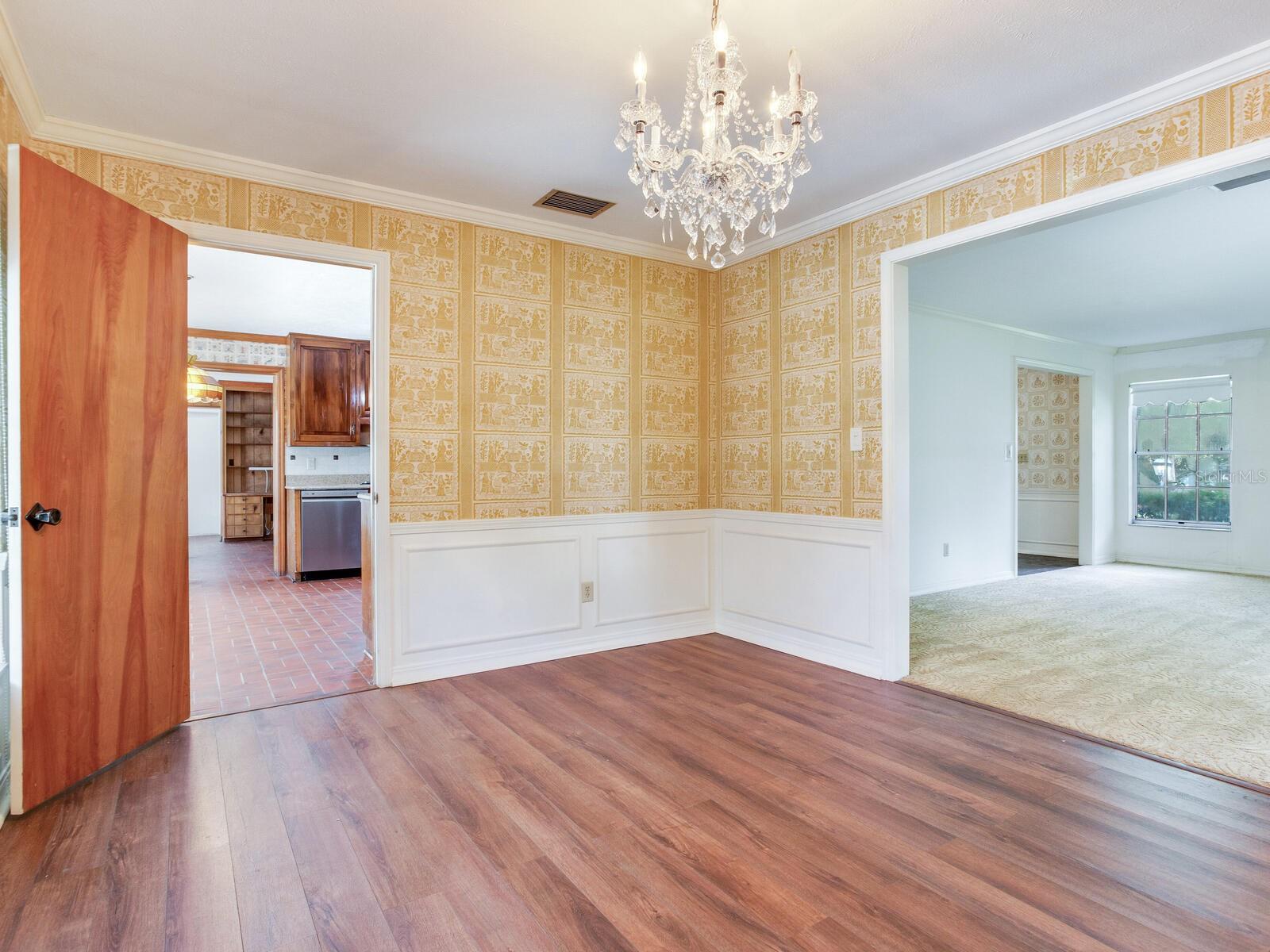BAYSHORE COURT - Residential