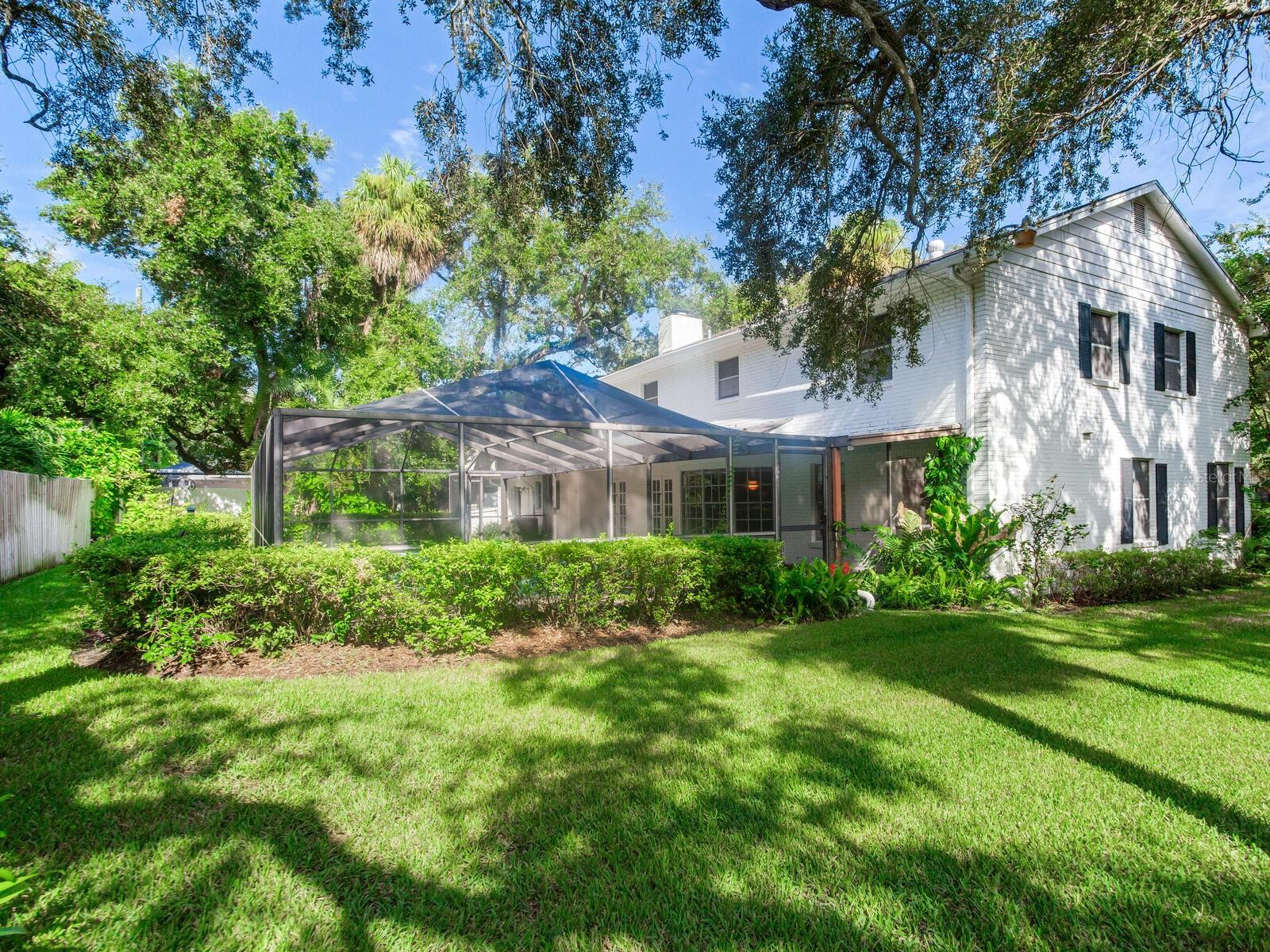 BAYSHORE COURT - Residential