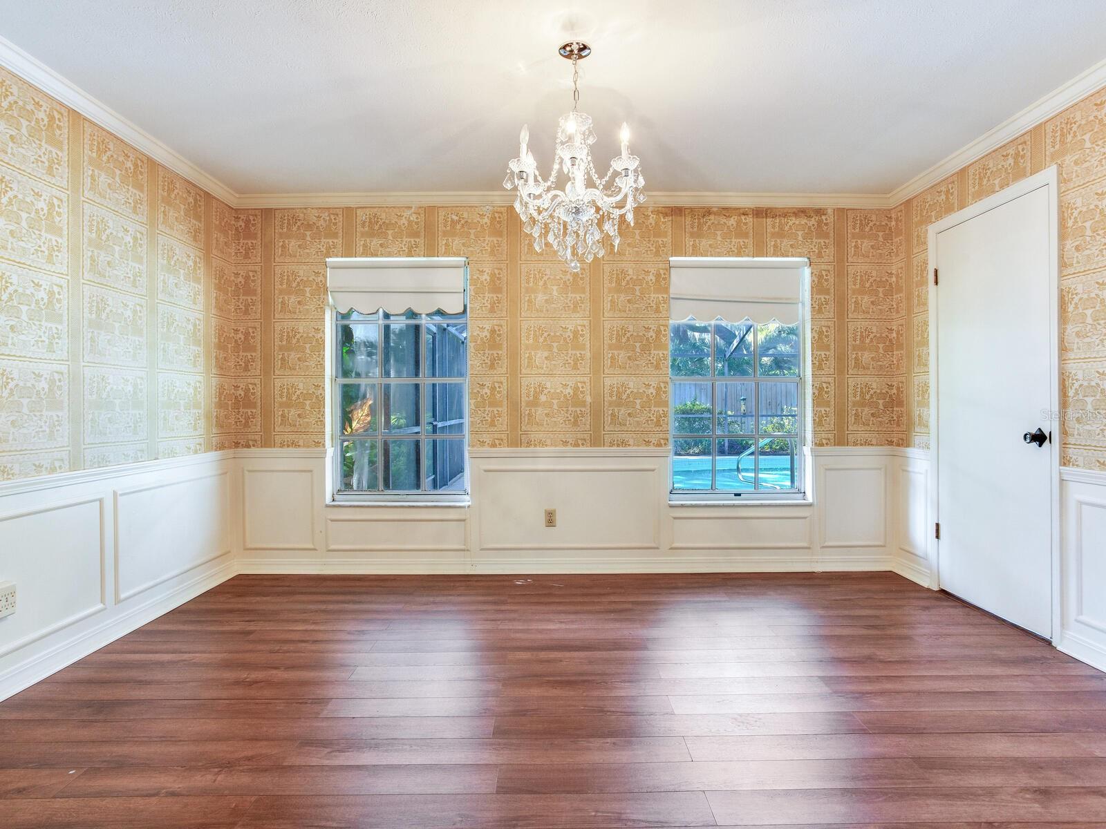 BAYSHORE COURT - Residential