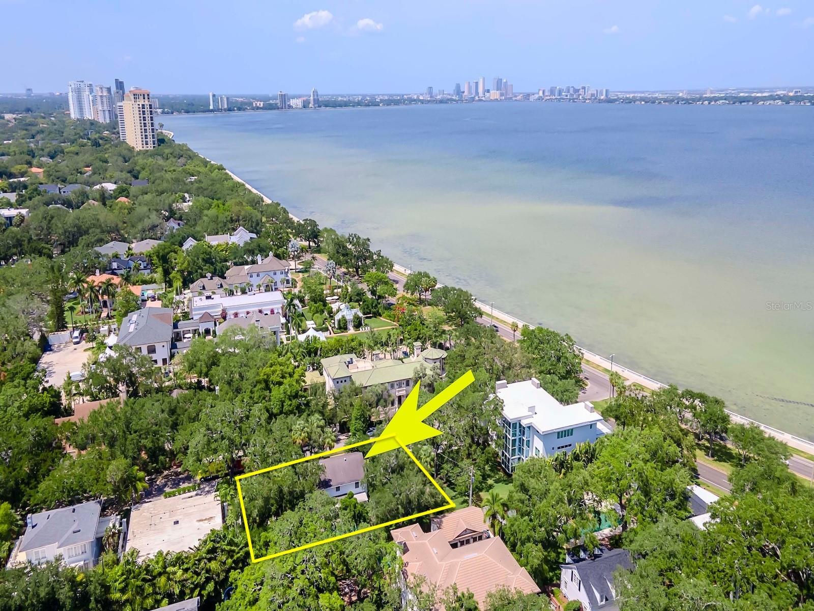 BAYSHORE COURT - Residential