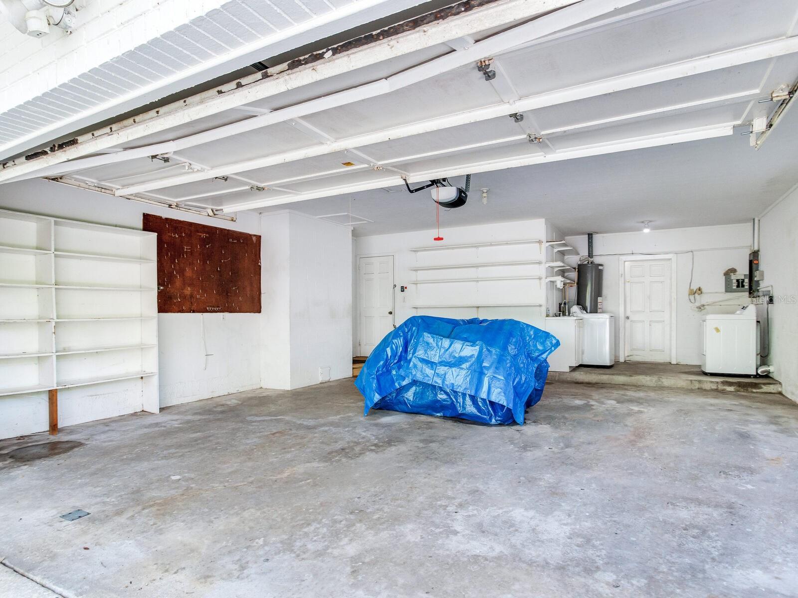 BAYSHORE COURT - Residential