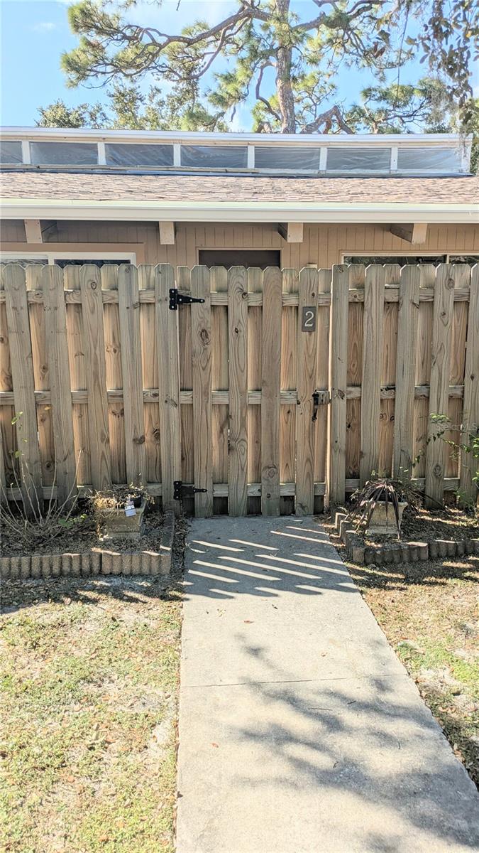 JEFFERSON CLUB - Residential Lease