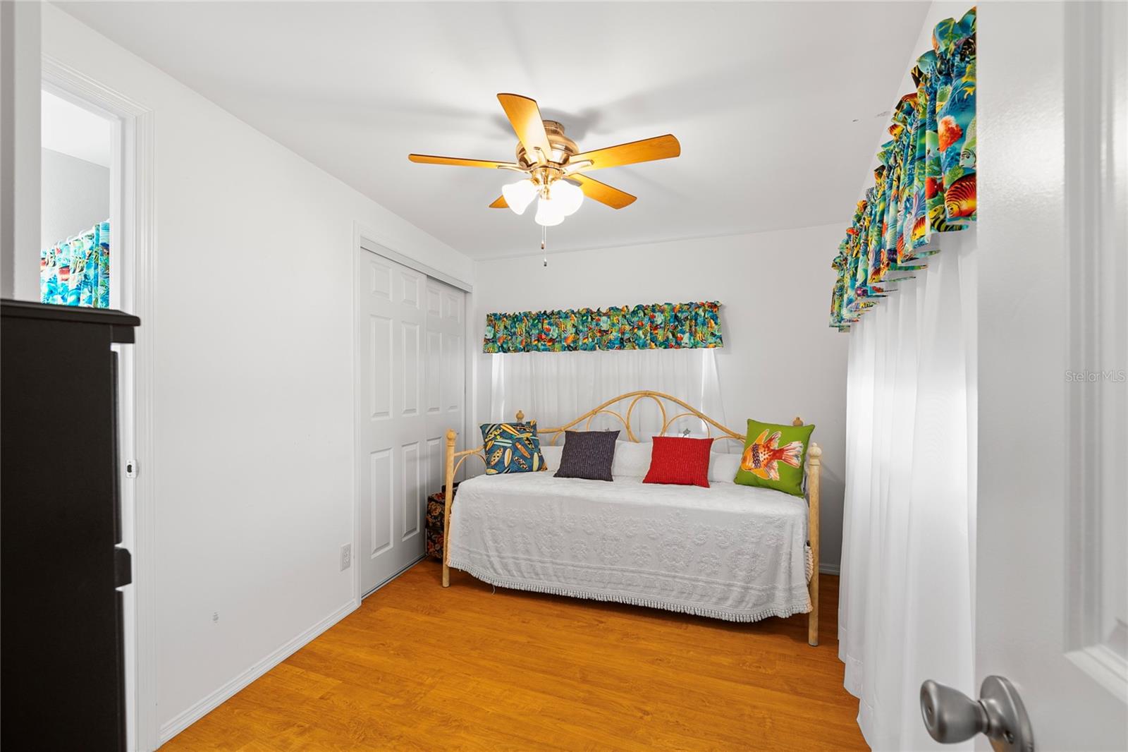 HOLIDAY PARK - Residential