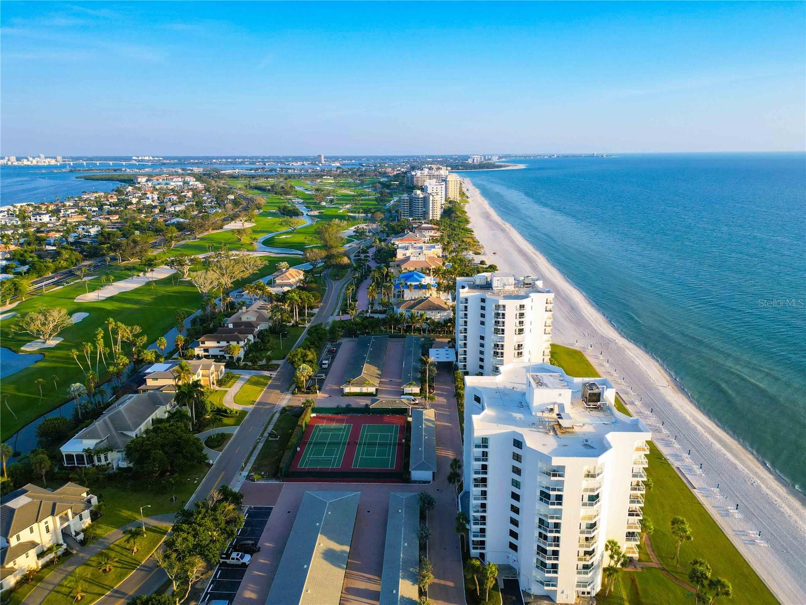 PRIVATEER NORTH - Residential