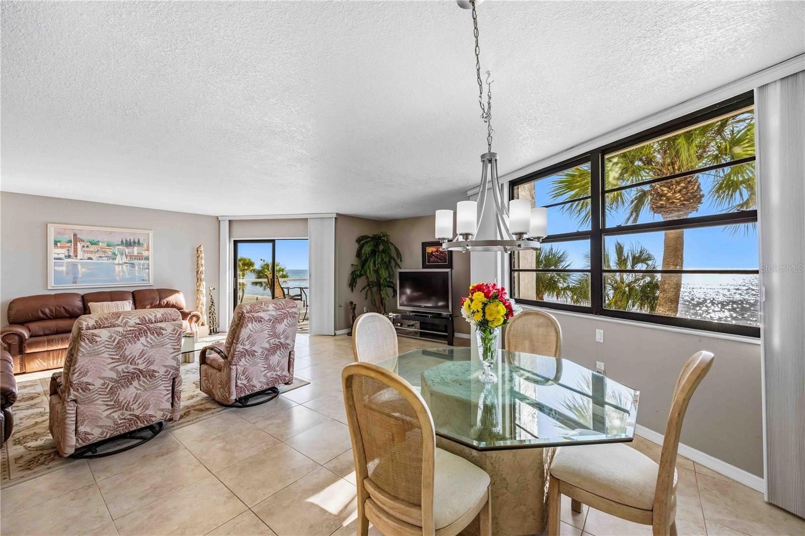 PRIVATEER NORTH - Residential