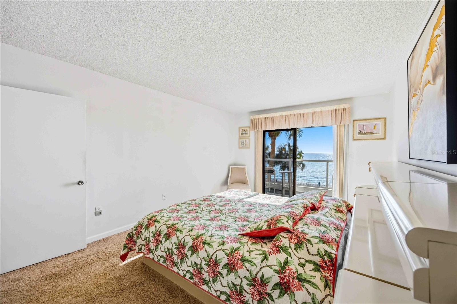 PRIVATEER NORTH - Residential