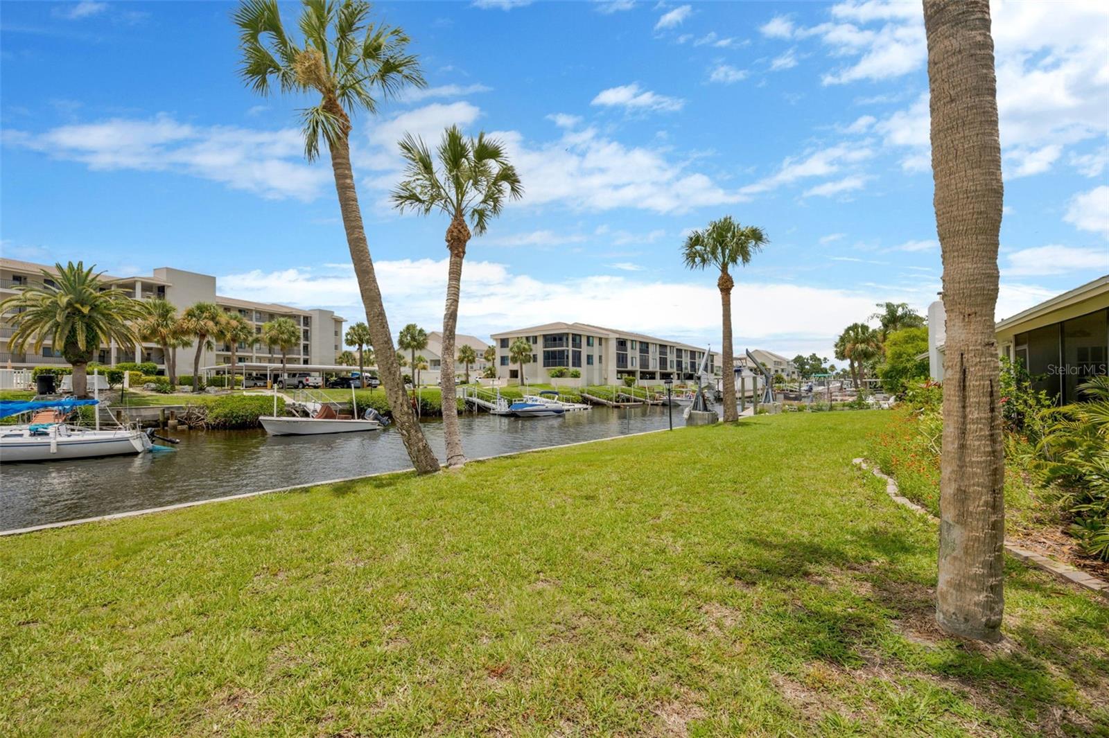 HARBOR ISLES - Residential