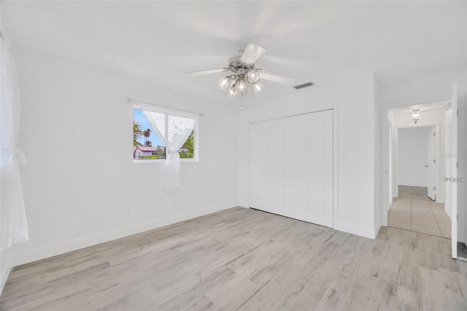 HARBOR ISLES - Residential