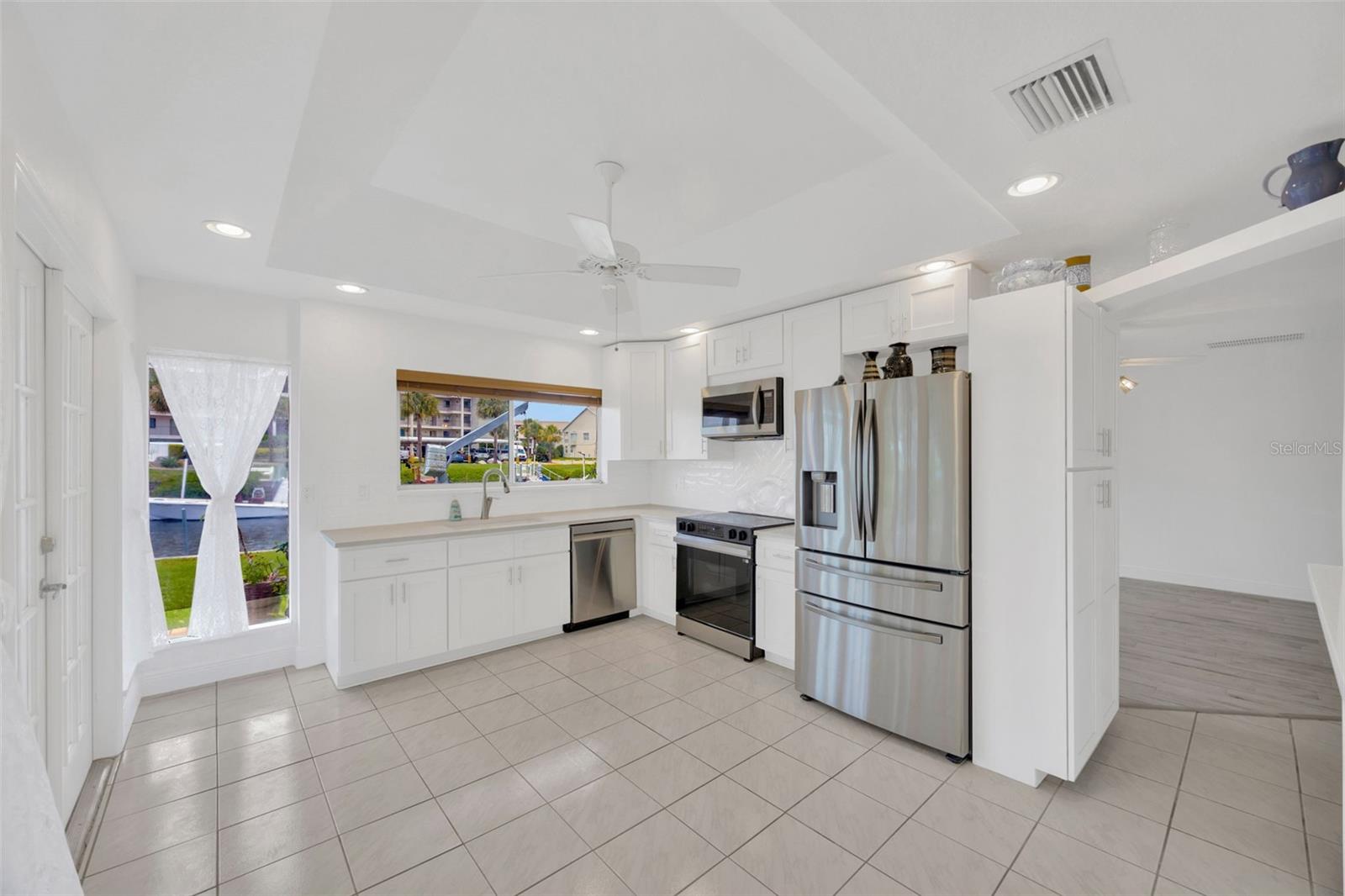 HARBOR ISLES - Residential