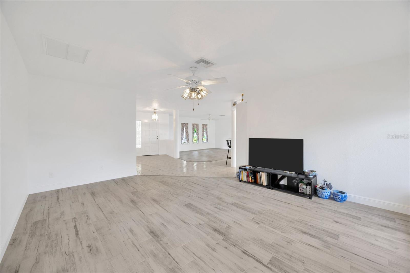 HARBOR ISLES - Residential