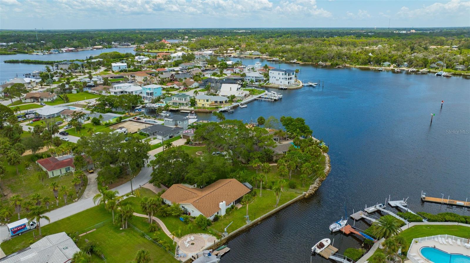 HARBOR ISLES - Residential