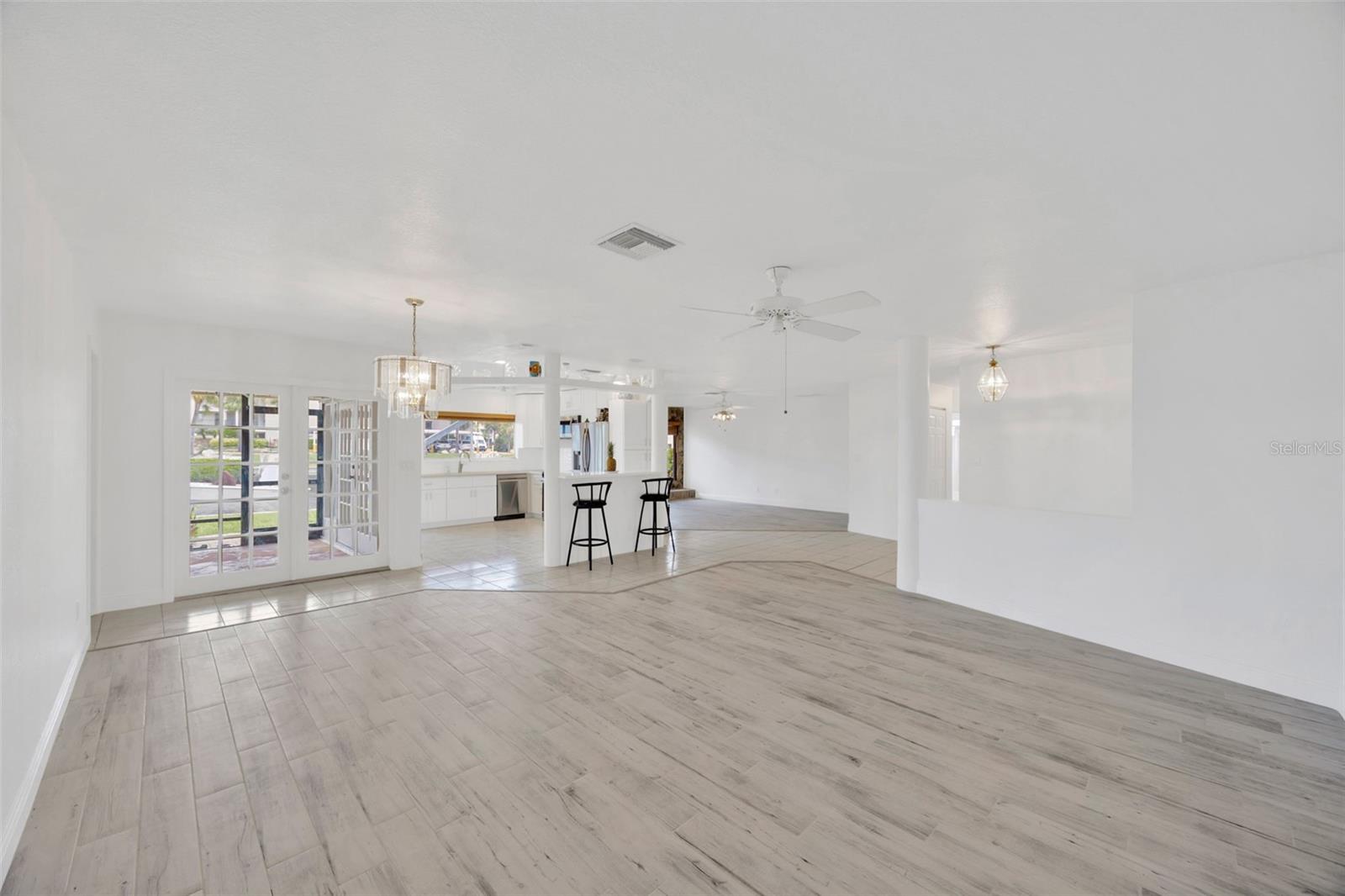 HARBOR ISLES - Residential