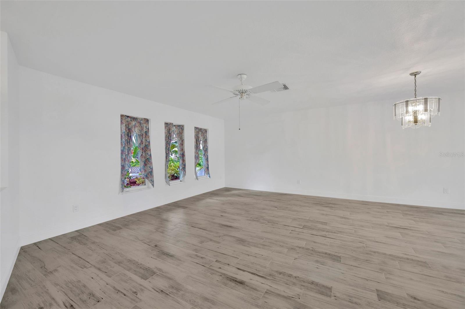 HARBOR ISLES - Residential