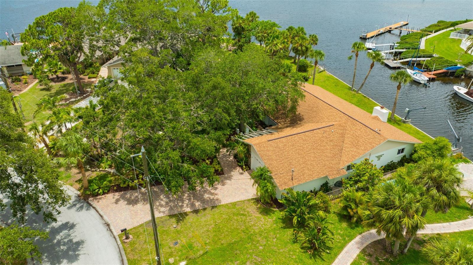 HARBOR ISLES - Residential