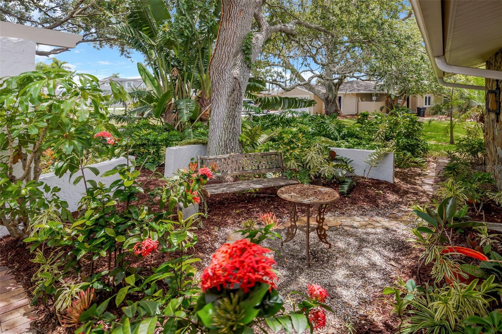 HARBOR ISLES - Residential