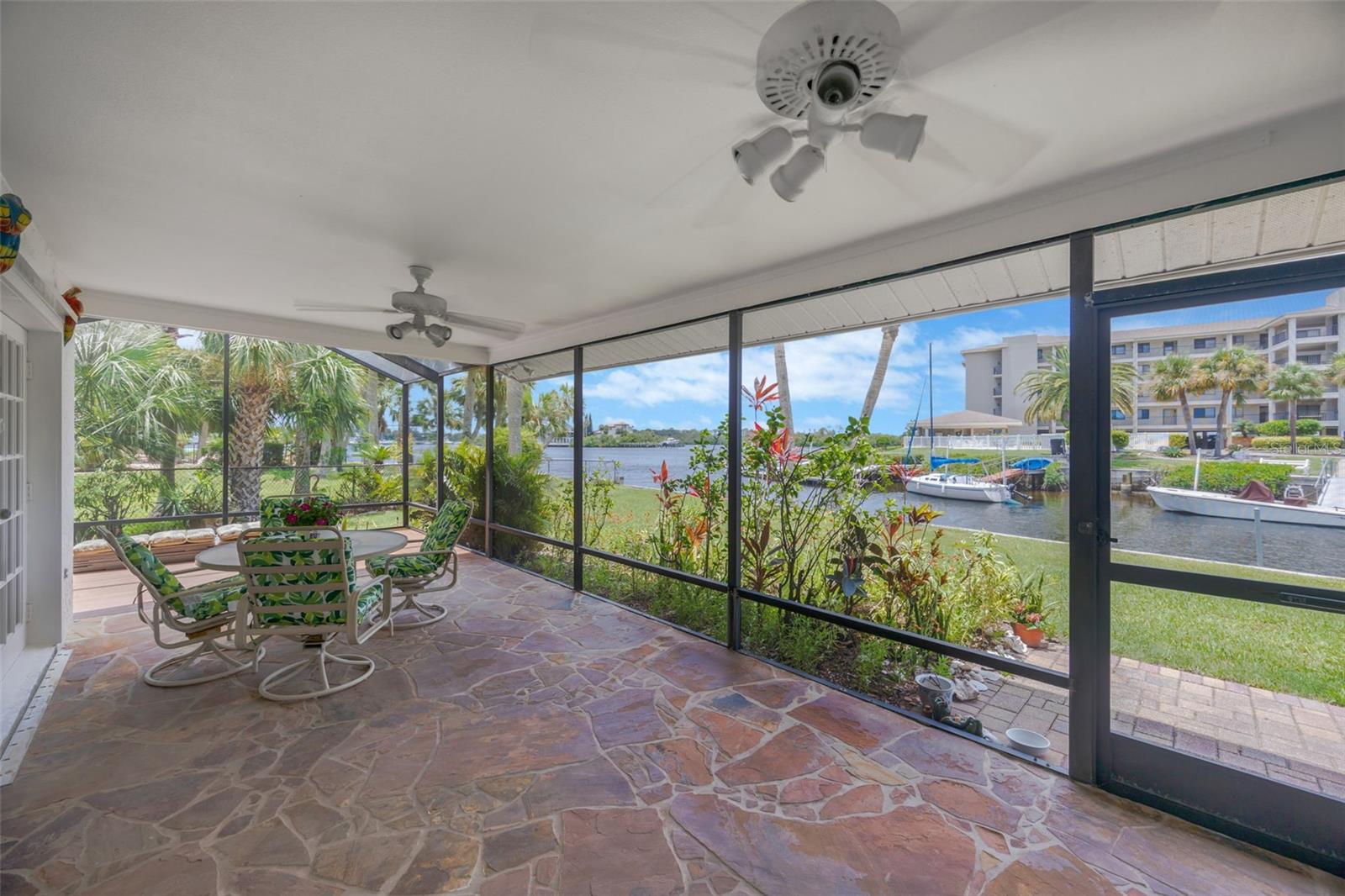 HARBOR ISLES - Residential