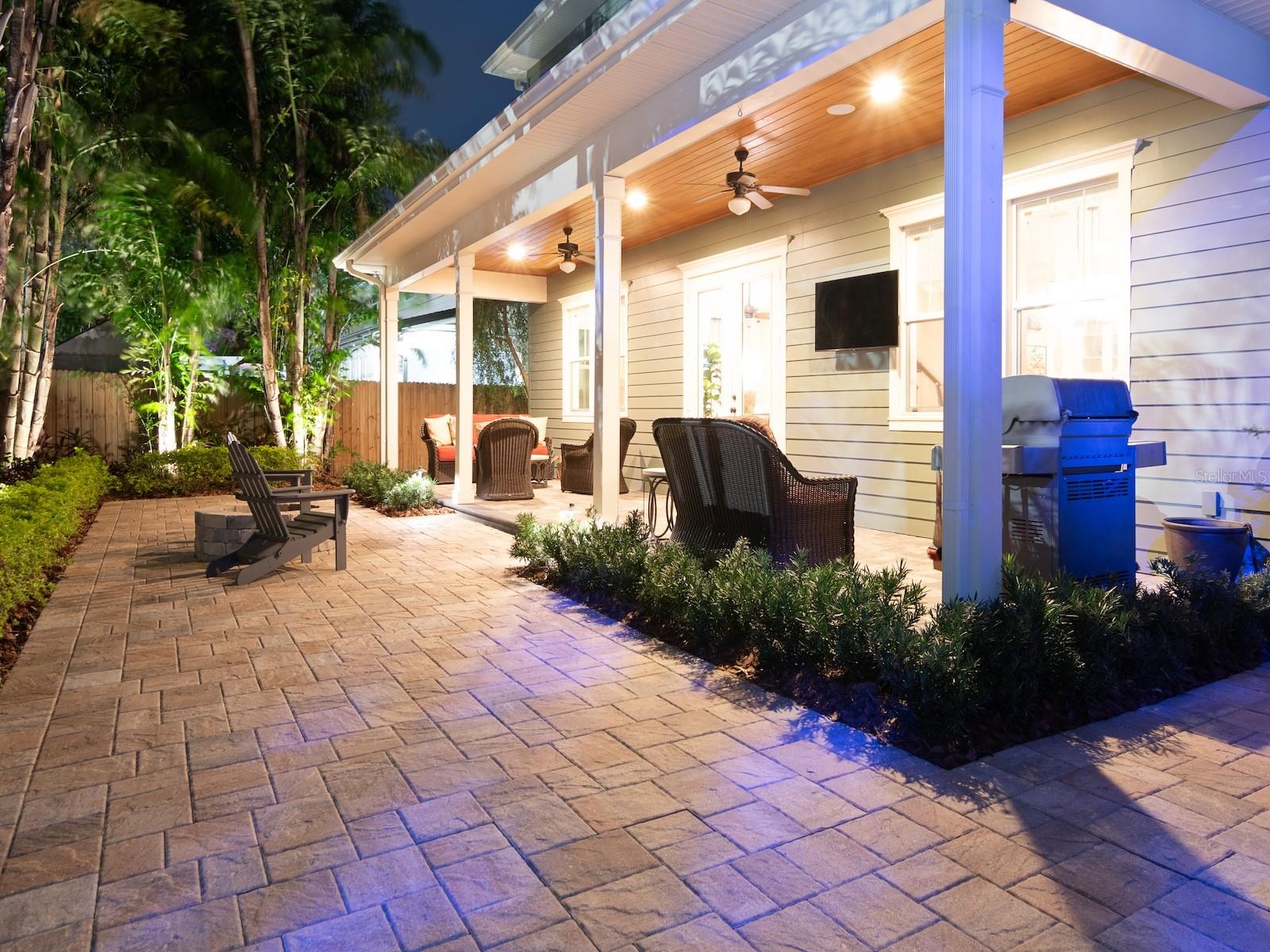 3106 W BAY VILLA AVENUE