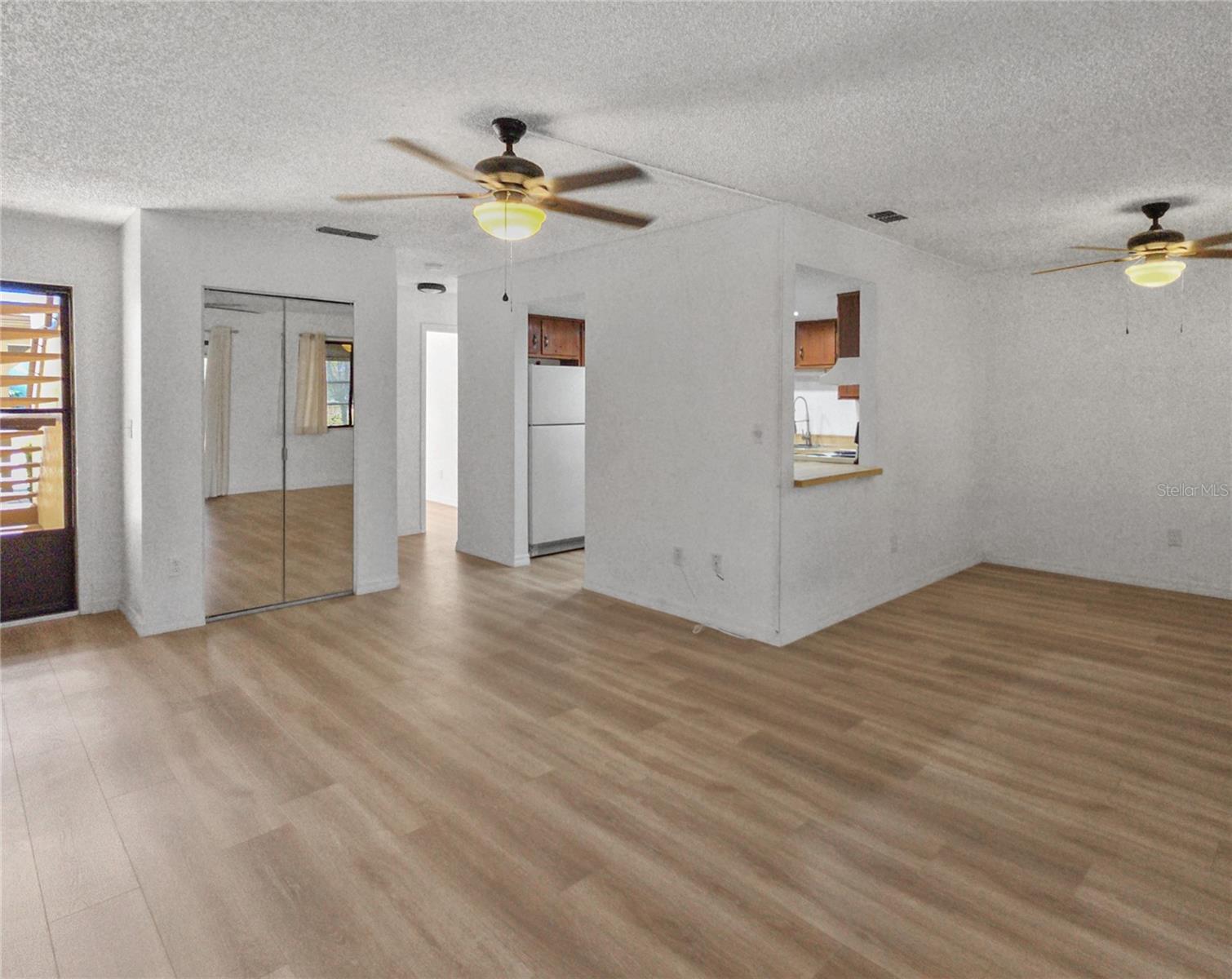 FAIRWAYS AT SILVER SPRINGS SHORES #6 - Residential