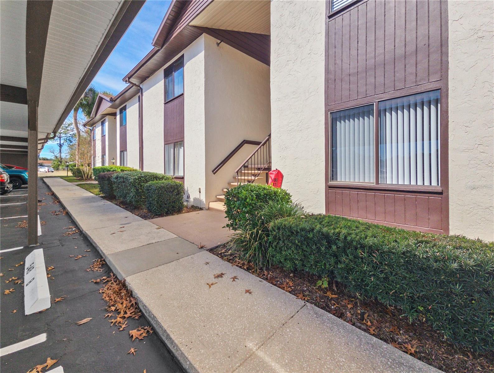 FAIRWAYS AT SILVER SPRINGS SHORES #6 - Residential