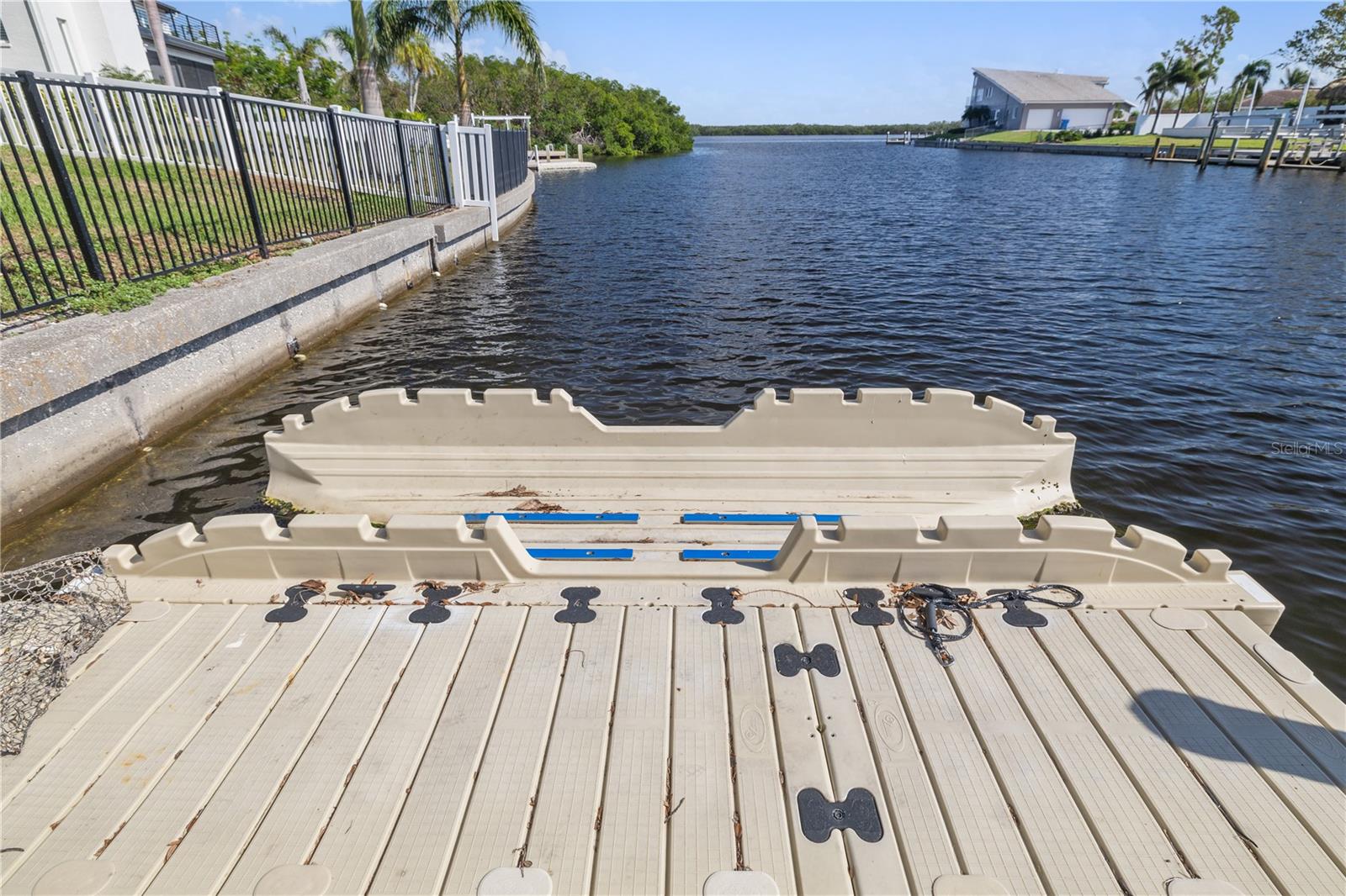 HARBOR ISLE - Residential