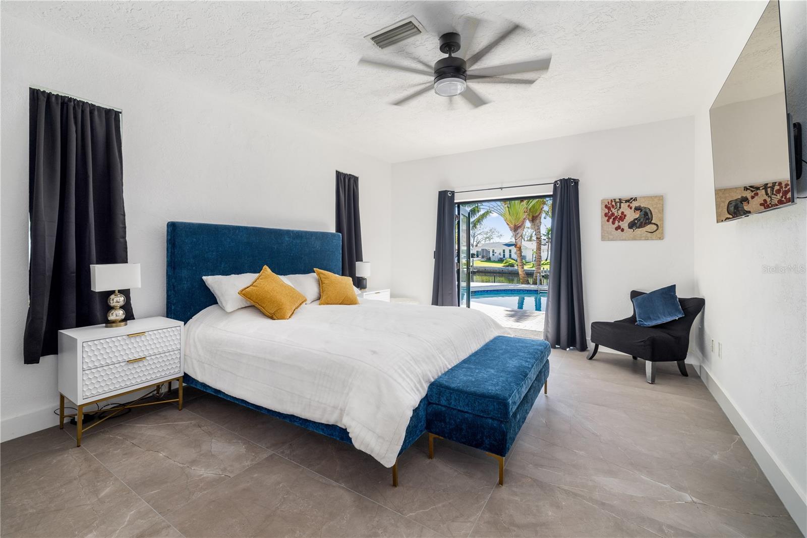 HARBOR ISLE - Residential