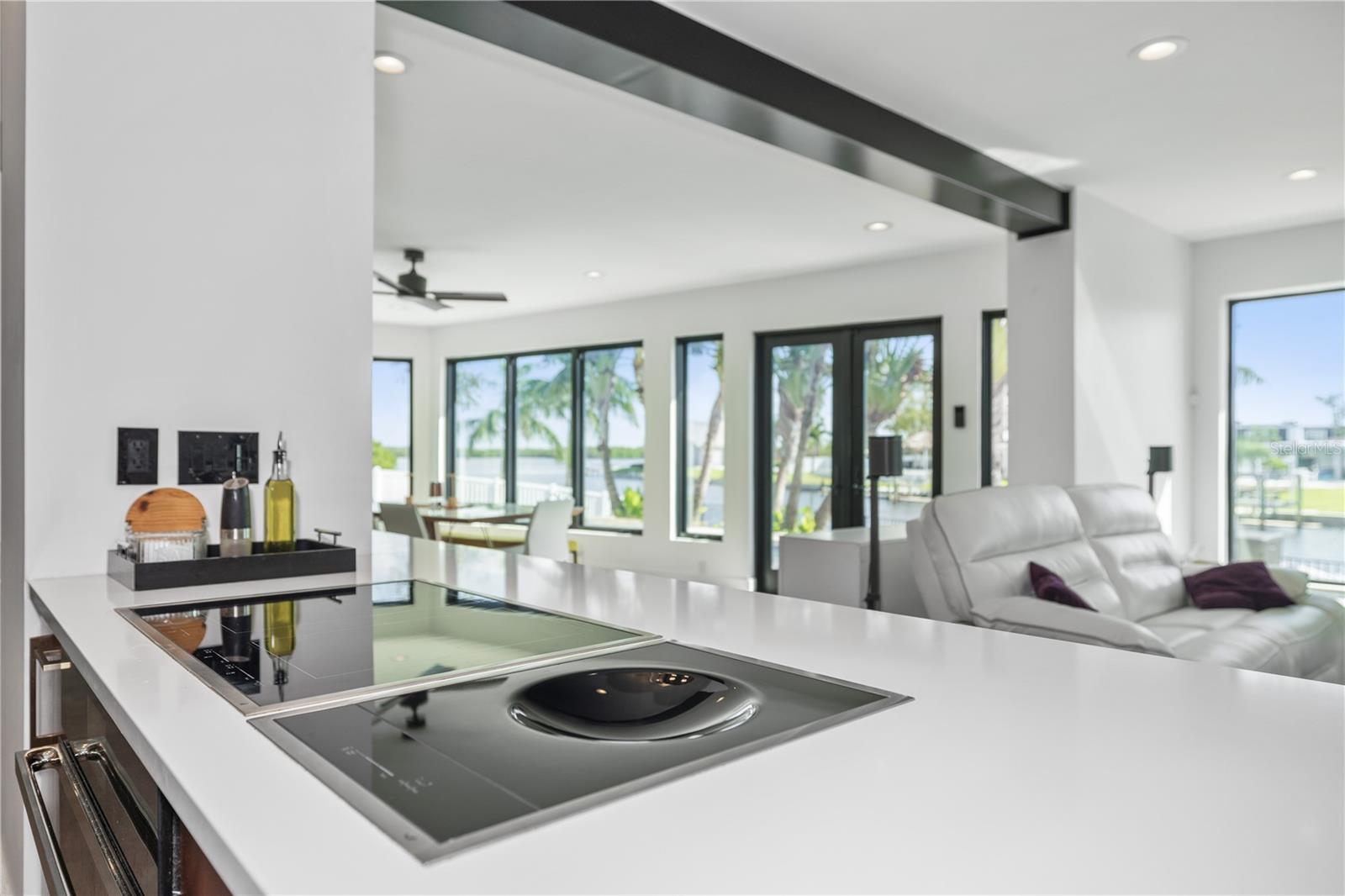 HARBOR ISLE - Residential
