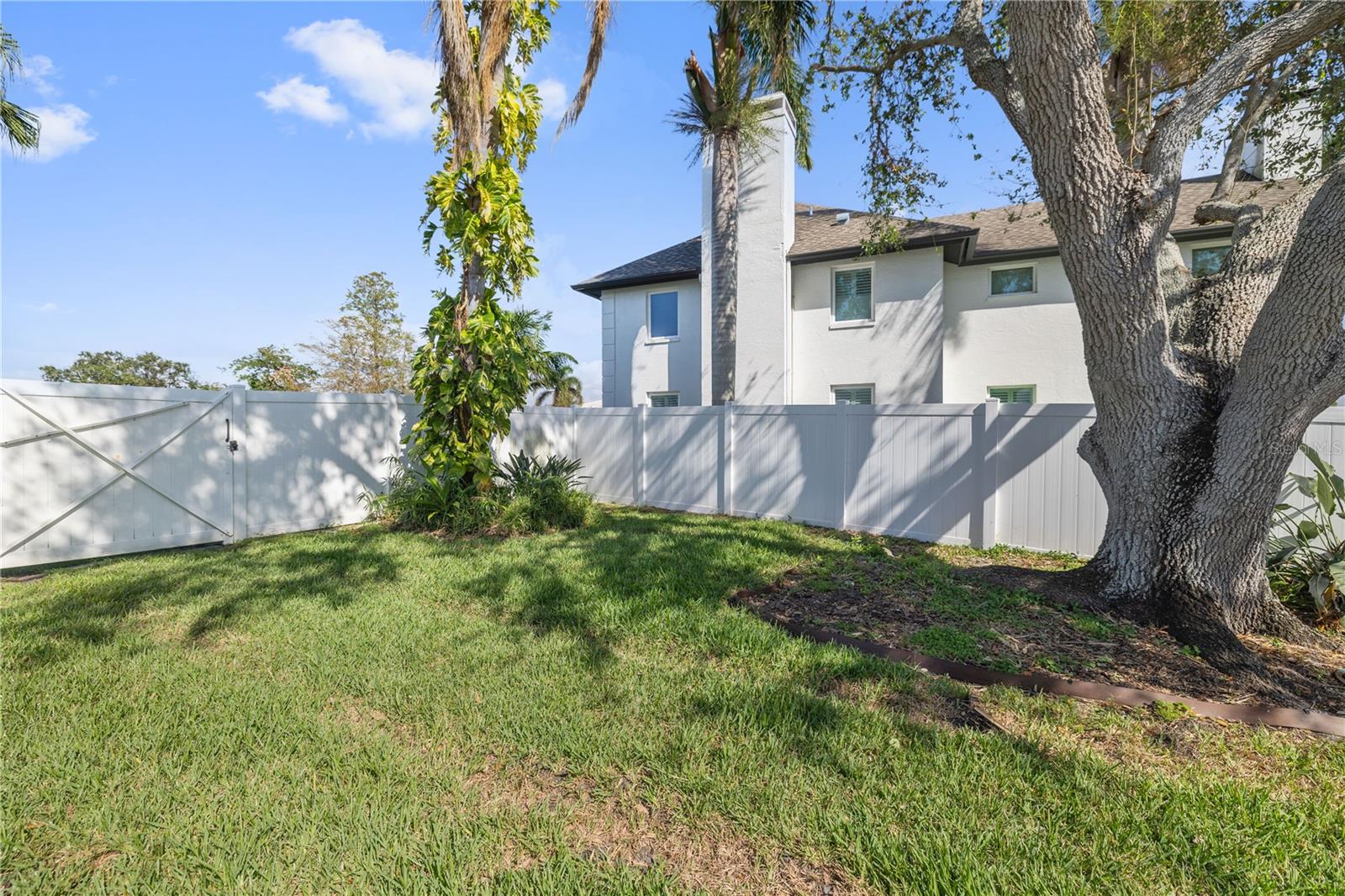 HARBOR ISLE - Residential