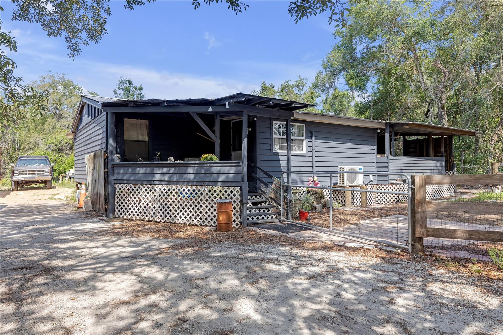 Listing image 4
