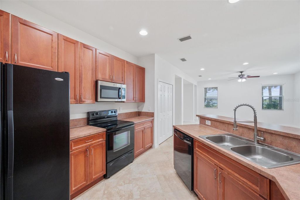 Photo of 11321 Laurel Brook Court, Riverview, FL 33569 (MLS # TB8419896)