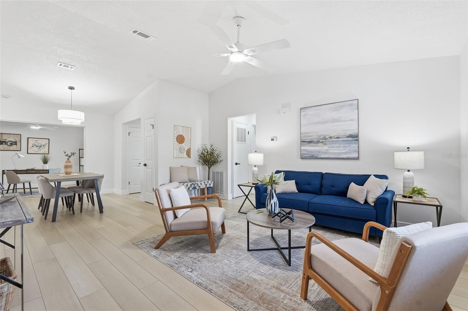 LAKES UNIT II PH 3 SEC 1 THE - Residential