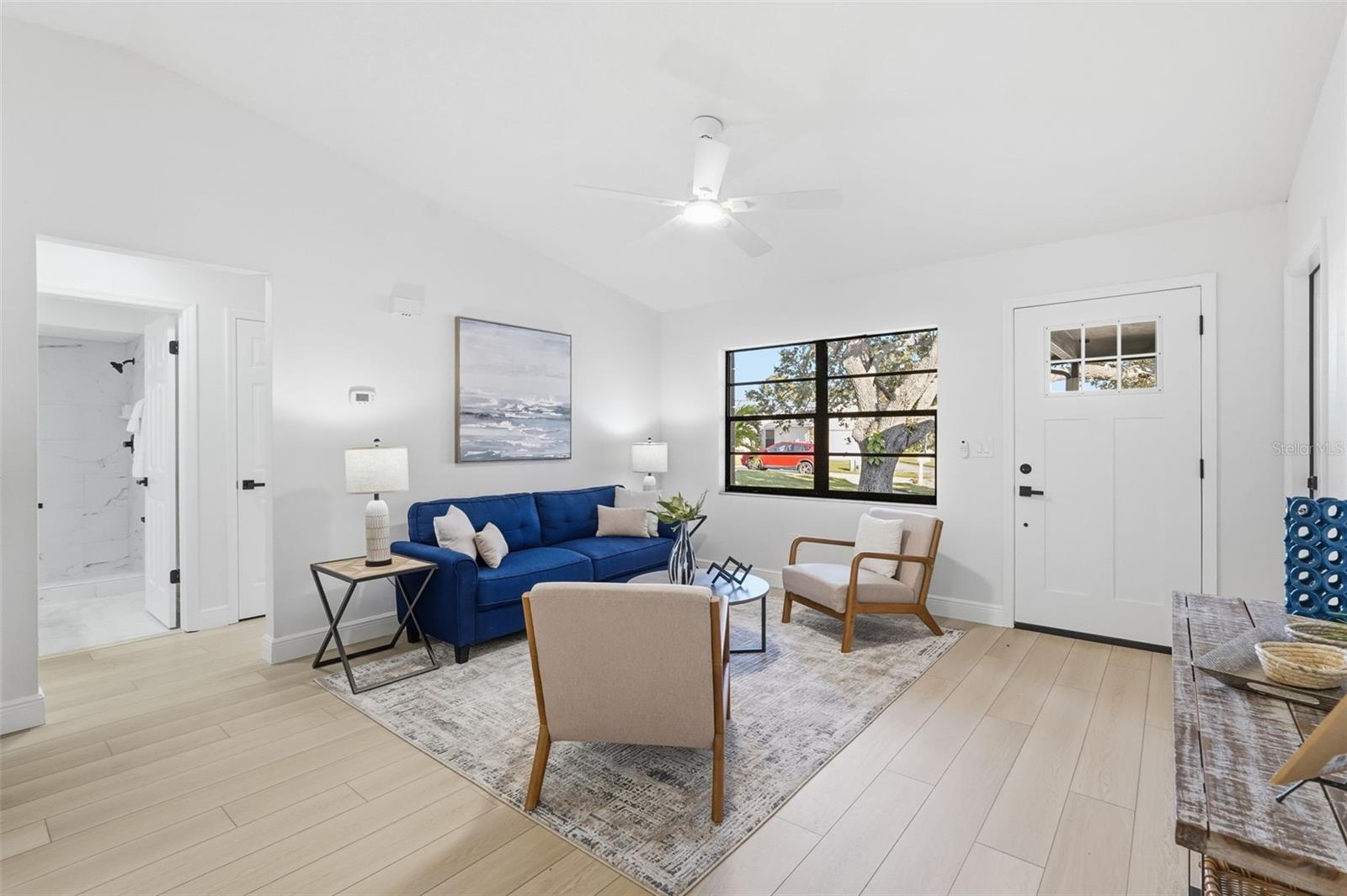 LAKES UNIT II PH 3 SEC 1 THE - Residential