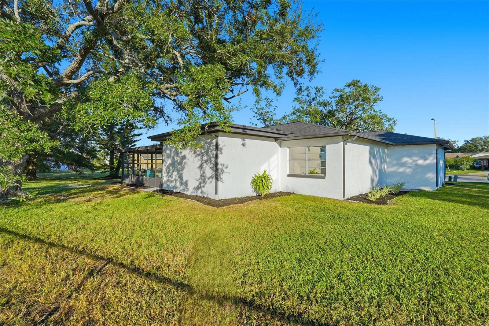 LAKES UNIT II PH 3 SEC 1 THE - Residential