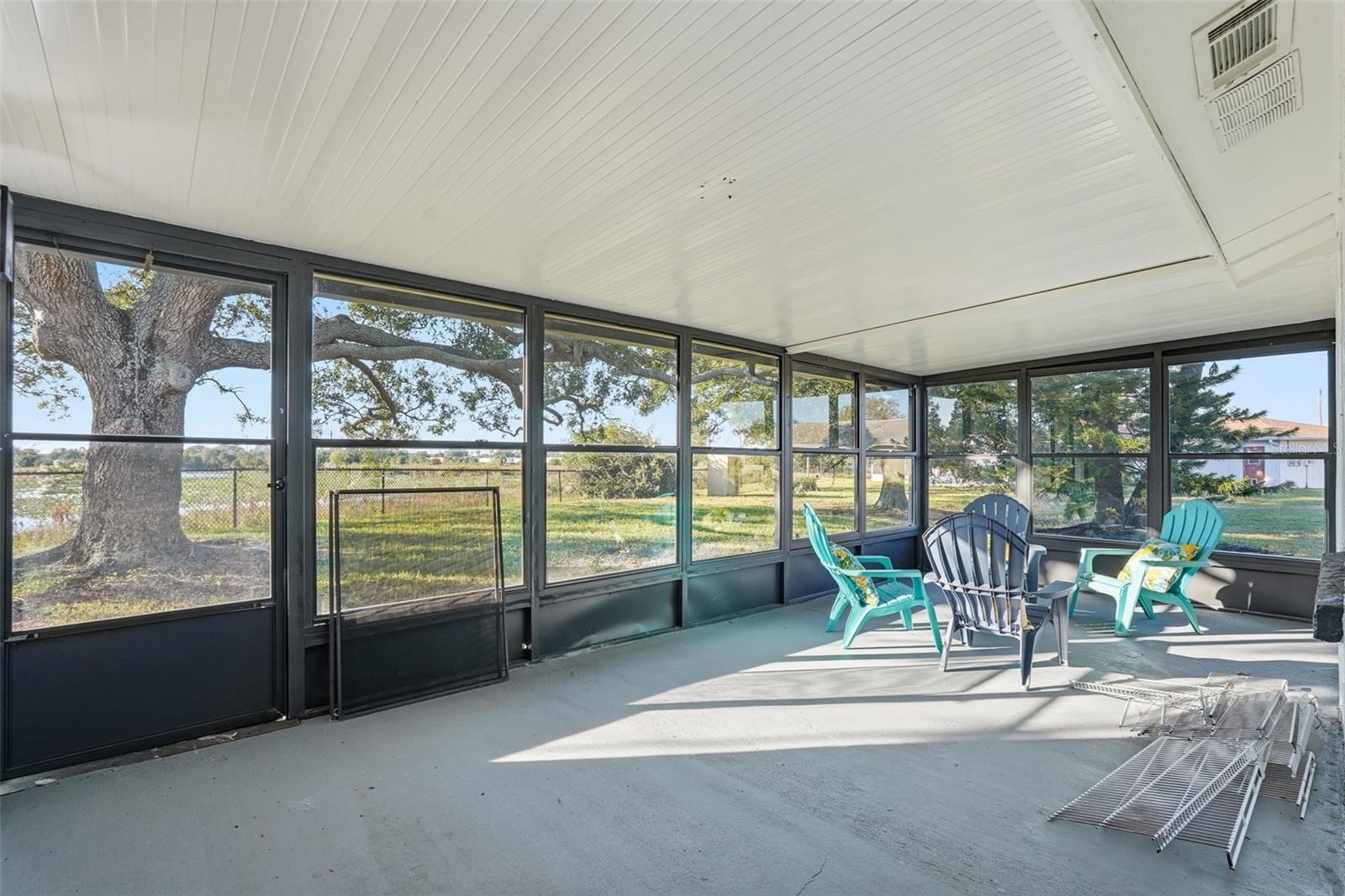 LAKES UNIT II PH 3 SEC 1 THE - Residential