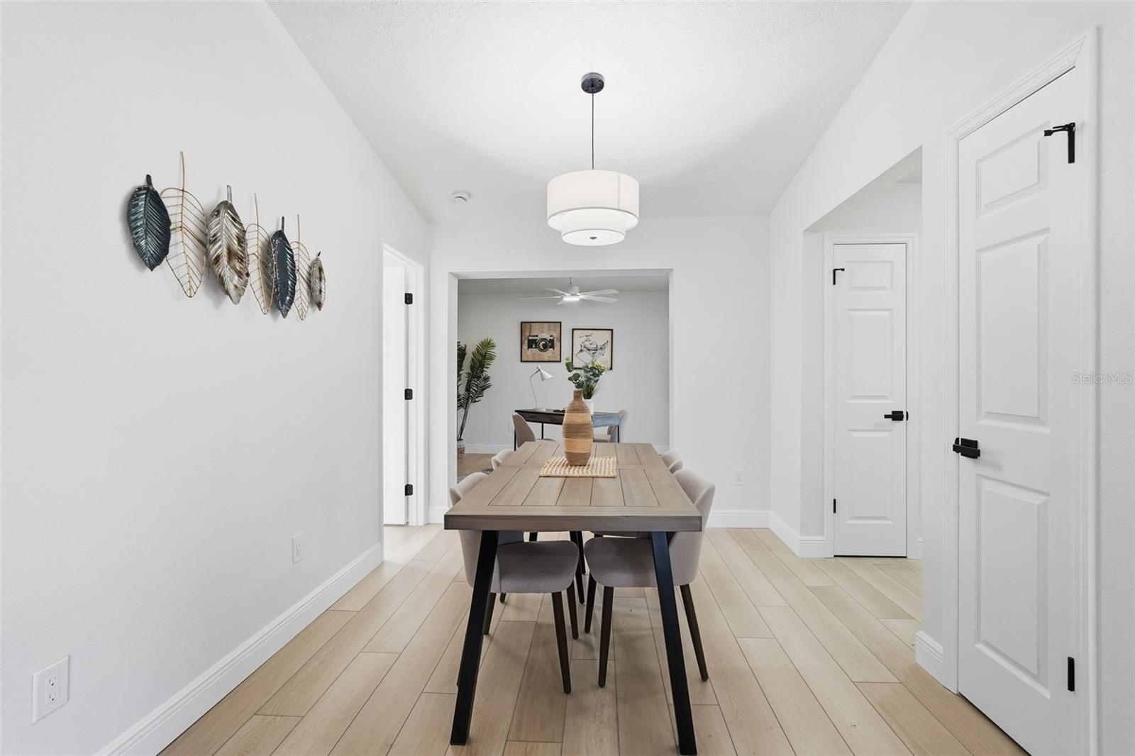 LAKES UNIT II PH 3 SEC 1 THE - Residential