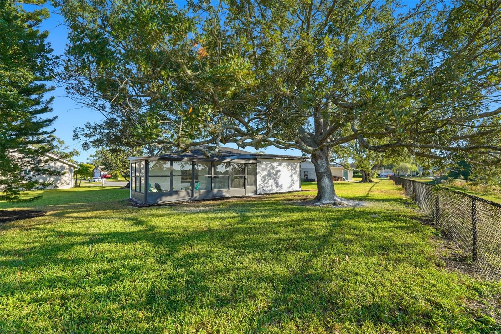 LAKES UNIT II PH 3 SEC 1 THE - Residential