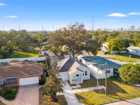 A home in TAMPA